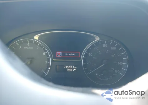 2014 Nissan Pathfinder S/Sv/Sl/Platinum z USA, uszkodzony, nr VIN 5N1AR2MN7EC715001